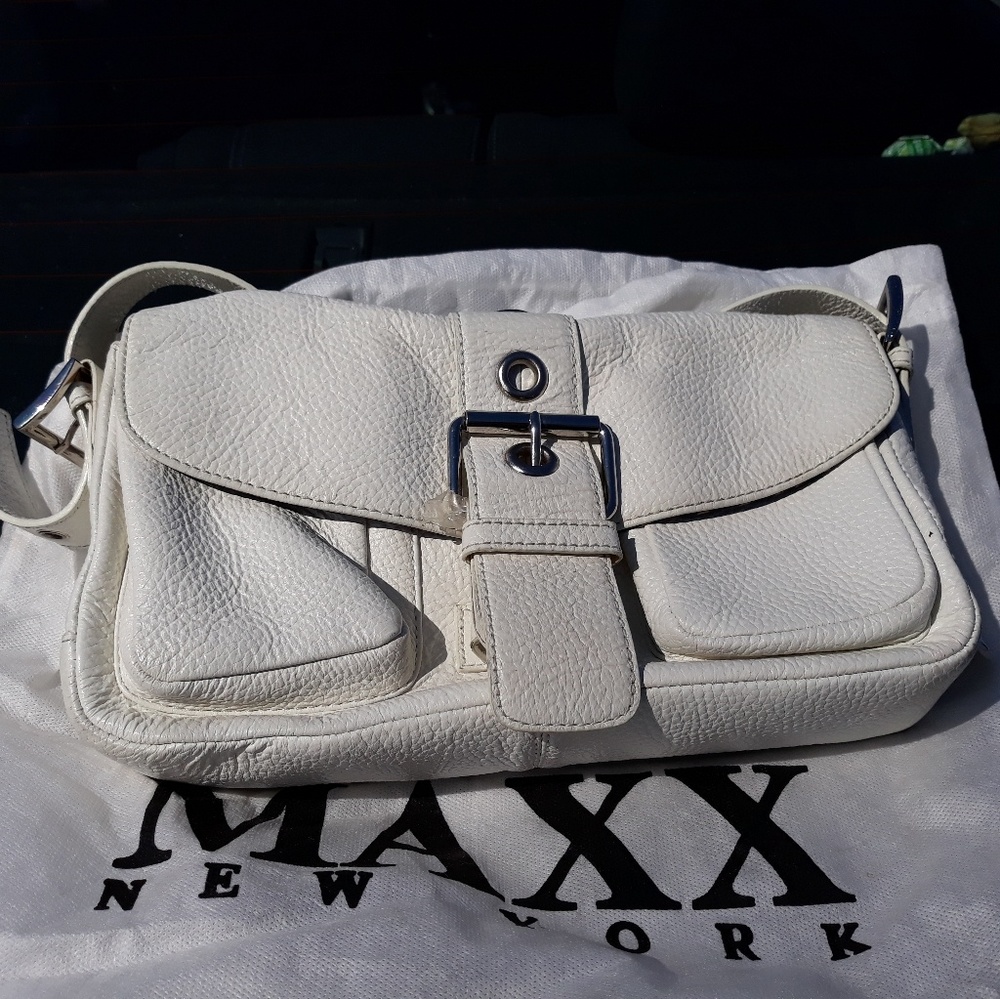 Hand bag